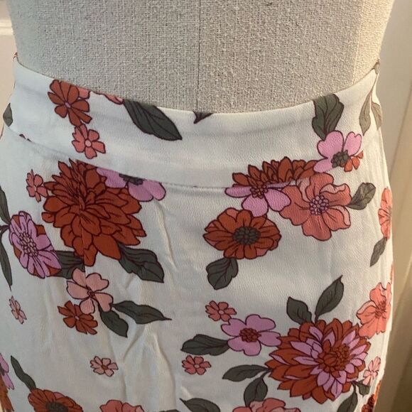 NWT Candace Cameron Bure Midi Skirt Floral Sz Large - Picture 3 of 5